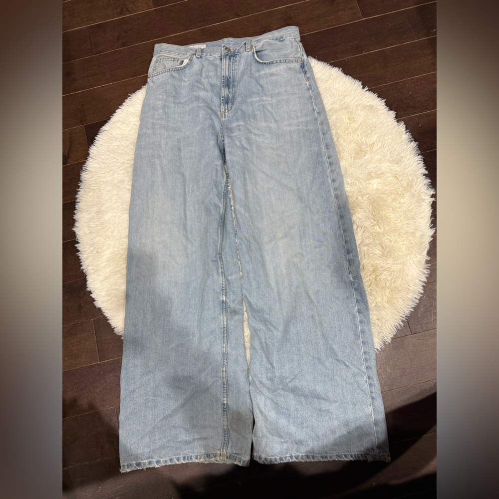 Zara Women's Wide Leg Jeans in Light Blue
